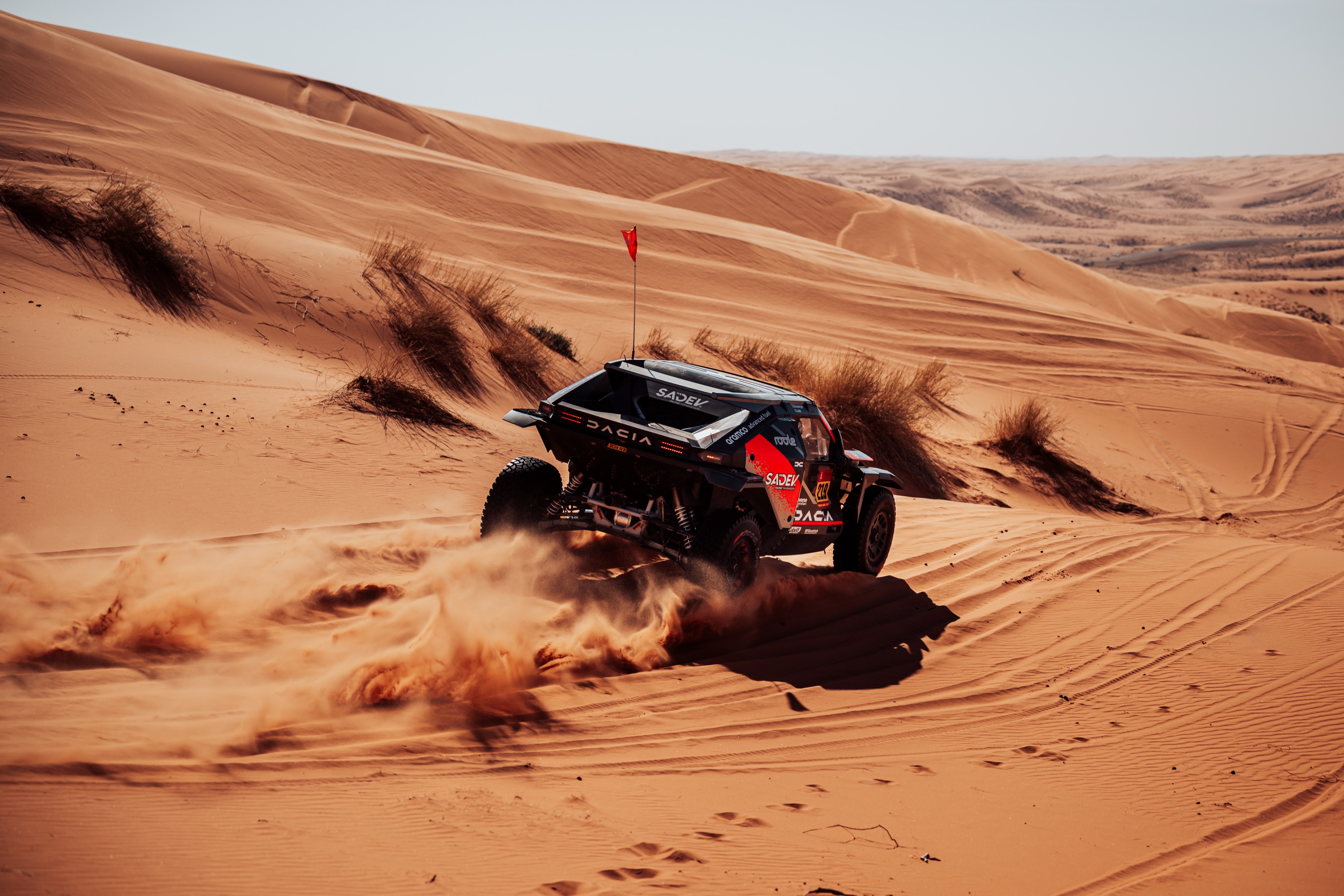 al-attiyah-preia-conducerea-raliul-dakar